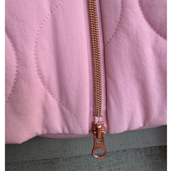 Foray Golf Quilted Vest | Women’s M | Pink | May River Palmetto Bluff Logo | NWT - Picture 7 of 11